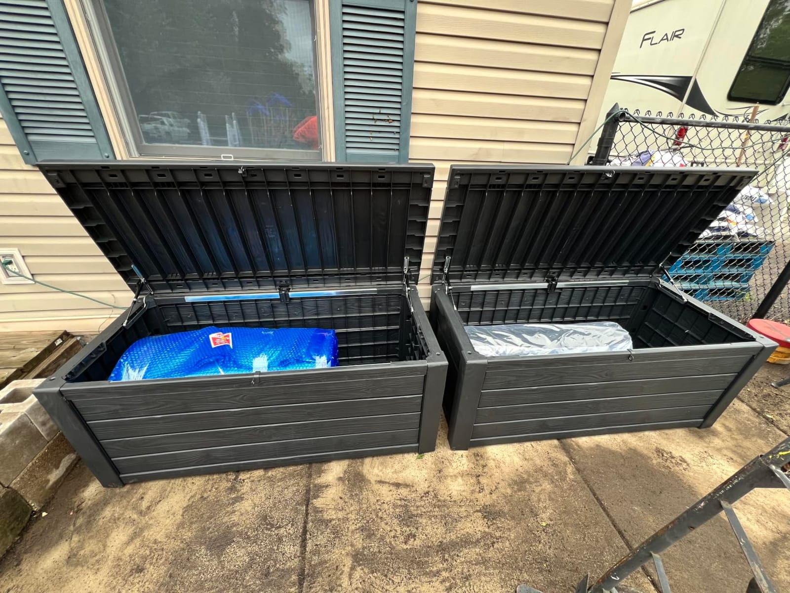 Keter Westwood 150 Gallon Resin Outdoor Storage Box for Patio and Pool Accessories customer photo 1