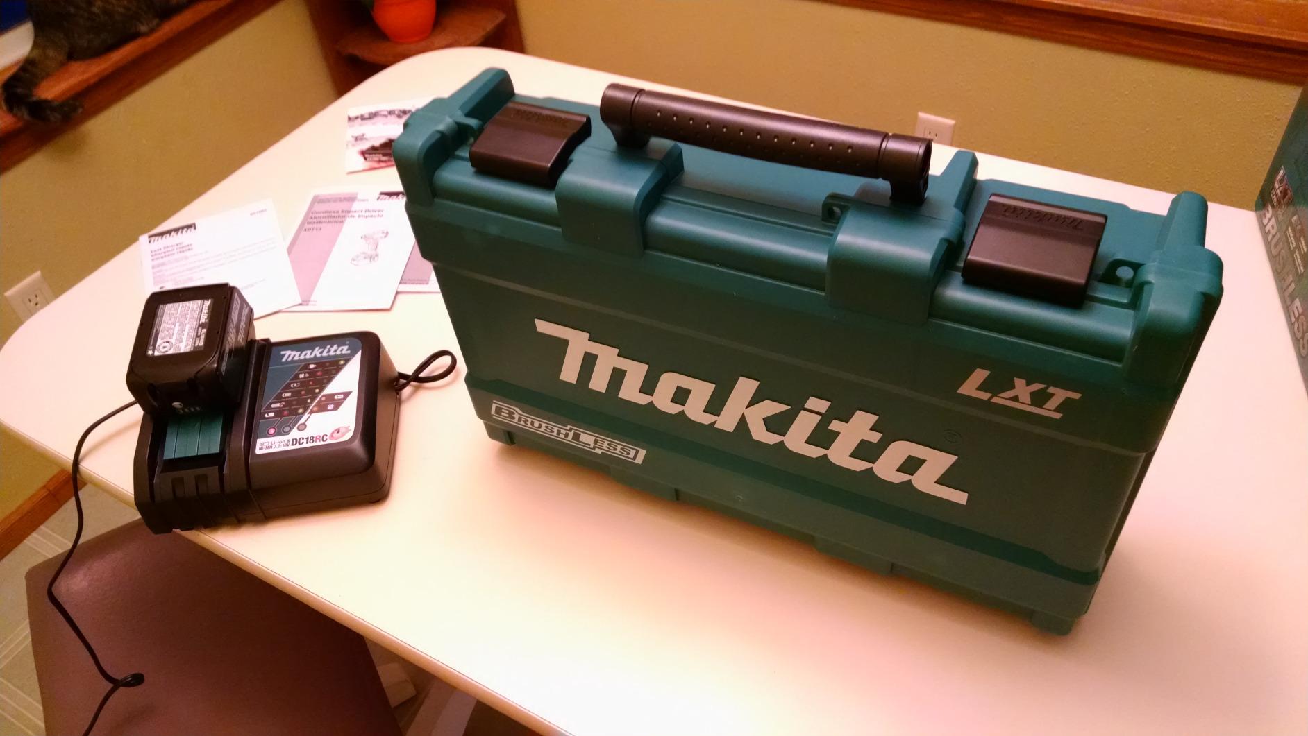 Makita XT269M 18V LXT Lithium-Ion Brushless Cordless 2-Pc. Combo Kit (4.0Ah), Blue customer photo 1