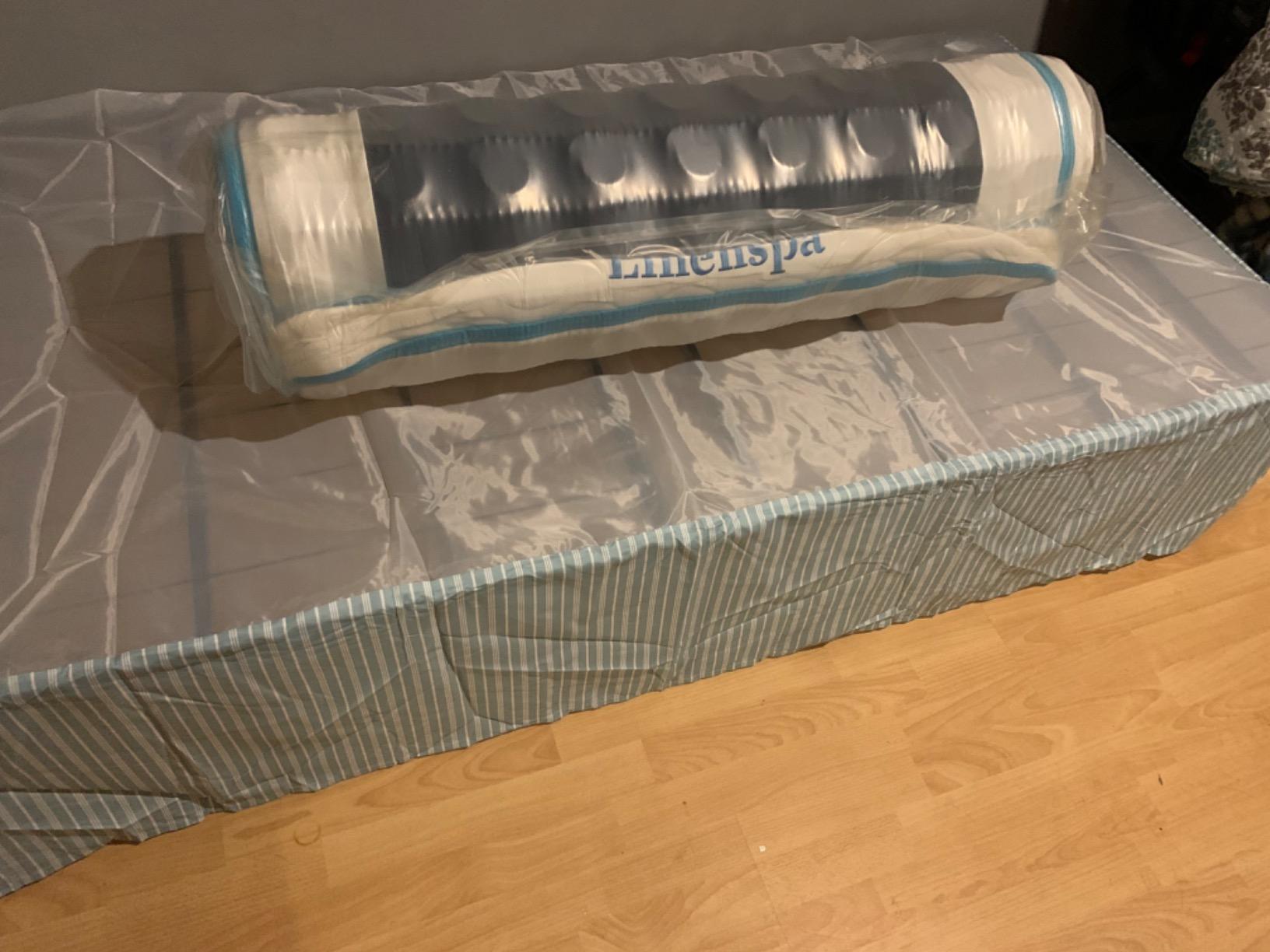 Linenspa 8 Inch Hybrid Mattress - Twin - Bed in a Box customer photo 1