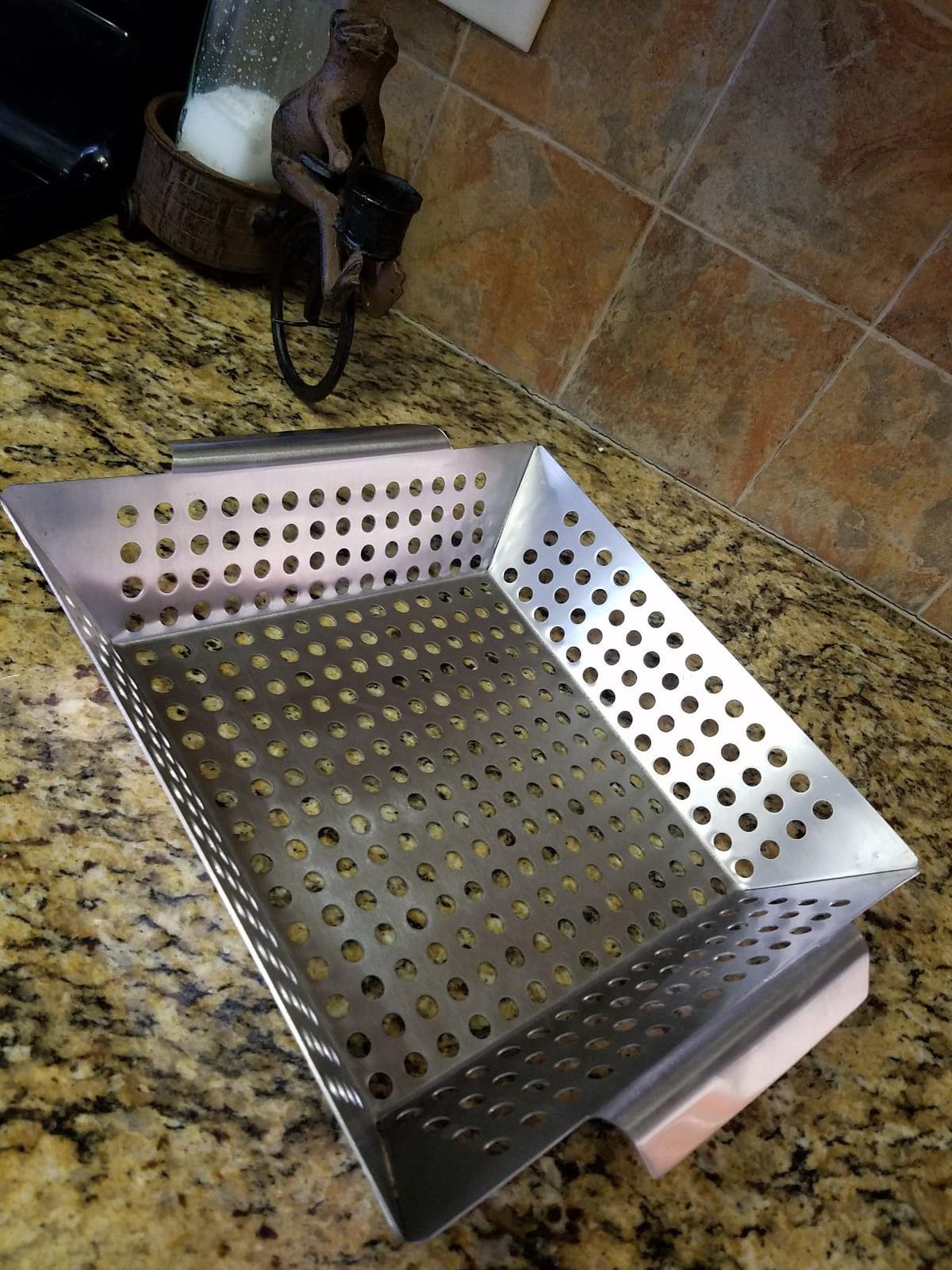 Grillaholics Grill Basket for Outdoor Grill - Durable Premium Stainless Steel Vegetable Grill Basket - XL Family Size BBQ Grill Basket customer photo 1