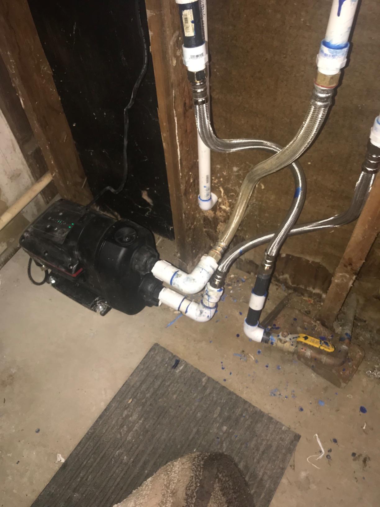 Grundfos SCALA2 3-45 AMCJDF Pressure Boosting Pump, 1x208-230V 60 Hz customer photo 1