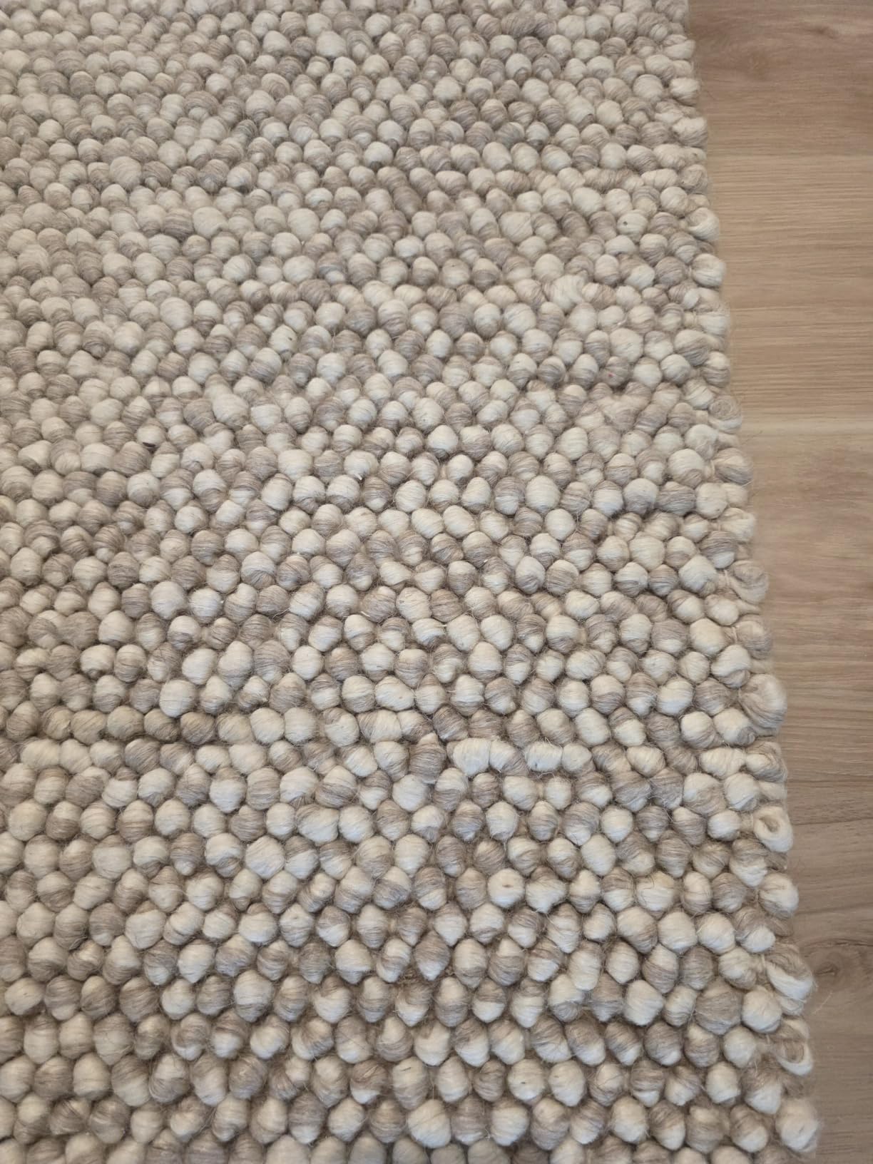 SAFAVIEH Natura Area Rug 5x8 Wool Knotted, Ivory NAT620A customer photo 2