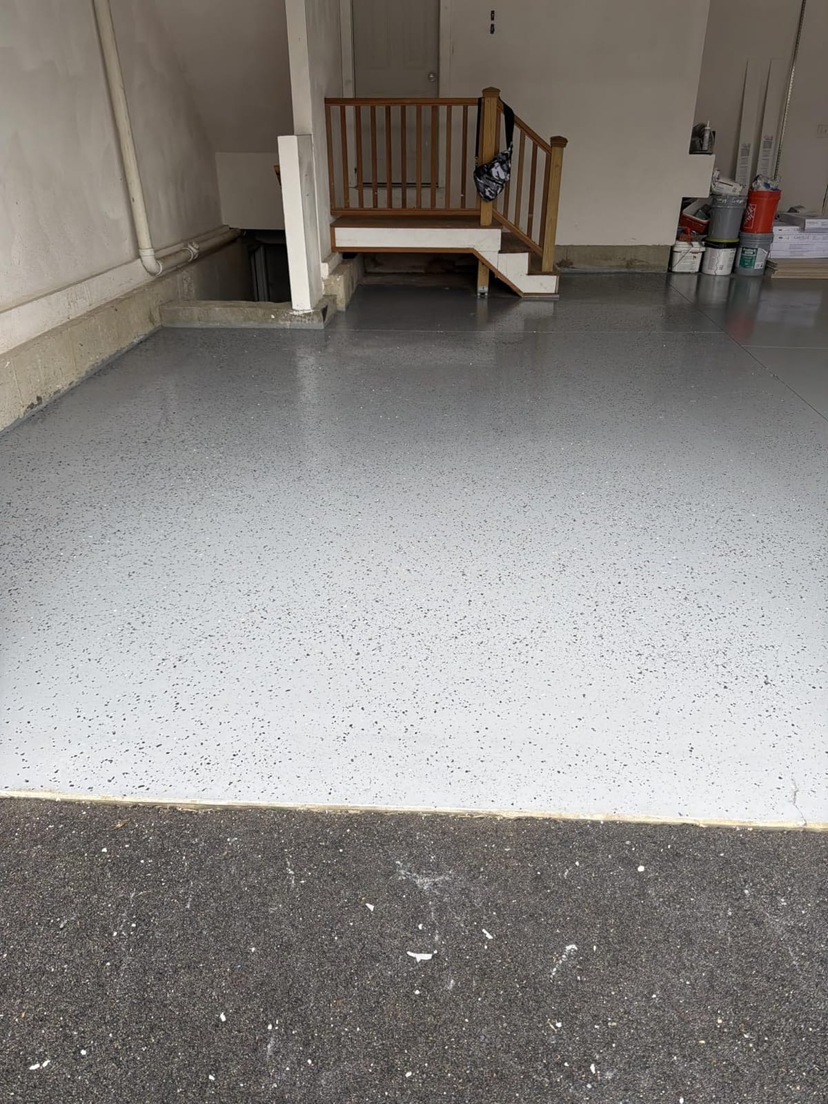 KILZ 1-Part Epoxy Concrete & Garage Floor Paint, Slate Gray, 1 Gallon customer photo 1