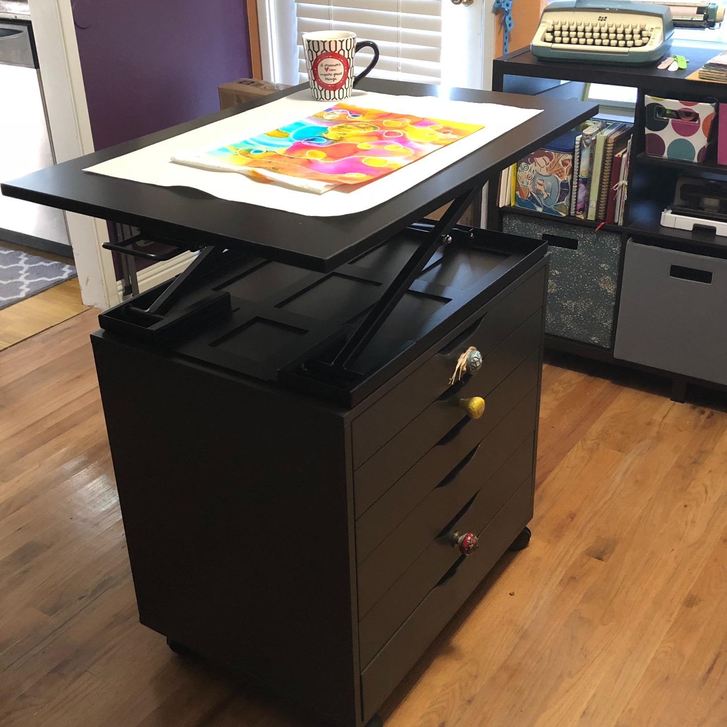 Mount-It! Standing Desk Converter 32