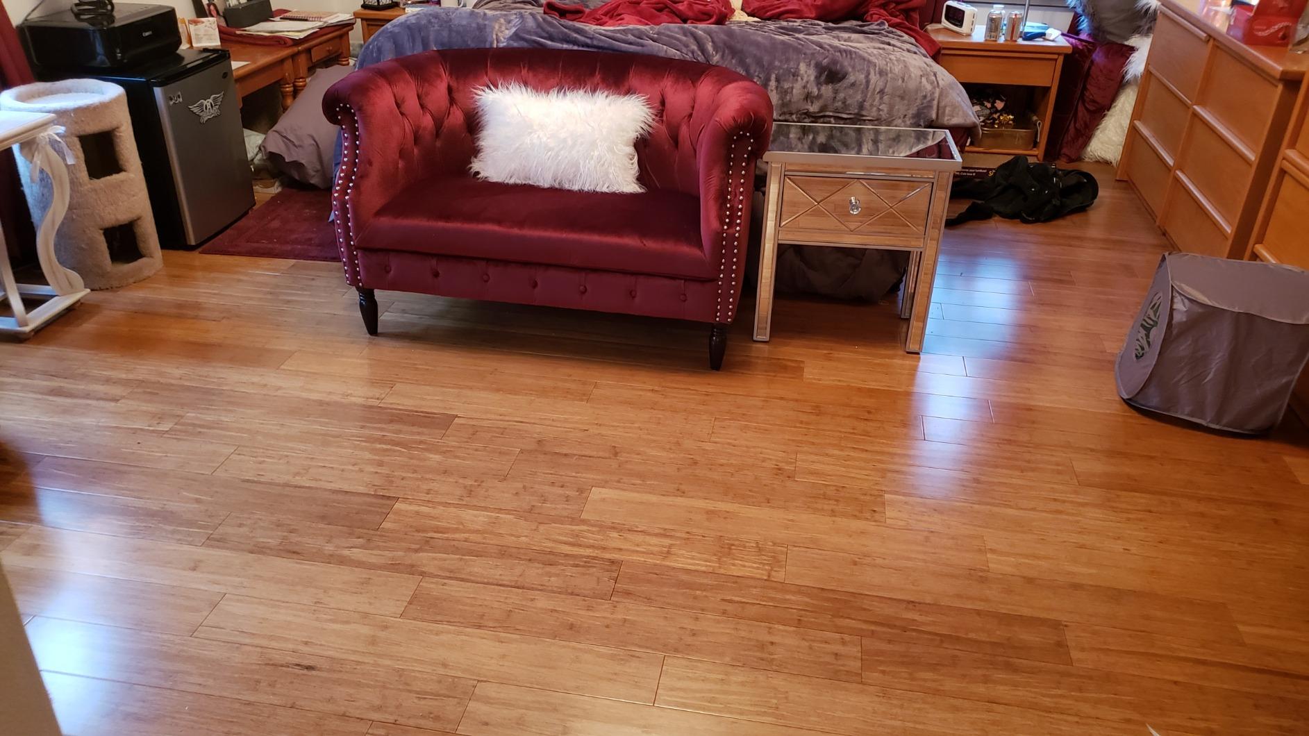 GDFStudio Melaina Tufted Chesterfield Velvet Loveseat with Scrolled Arms, Emerald and Dark Brown customer photo 2