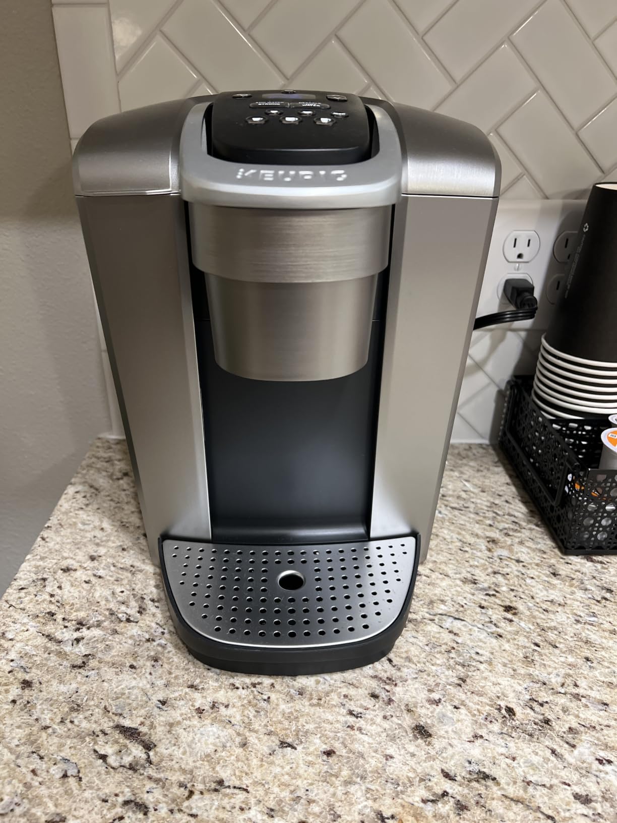 Keurig K-Elite Single Serve K-Cup Pod Coffee Maker, with Strength and Temperature Control, Iced Coffee Capability, 8 to 12oz Brew Size, Programmable, Brushed Silver customer photo 1