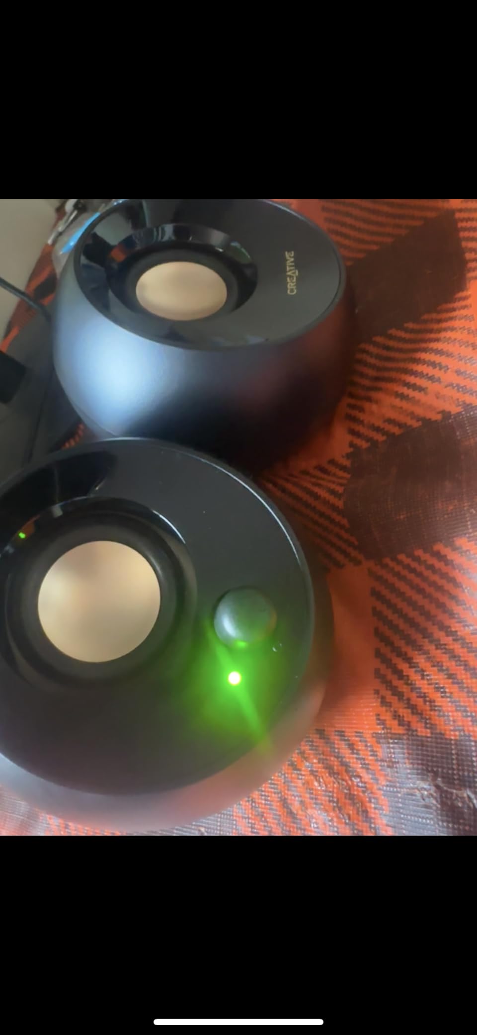 Creative Pebble 2.0, USB Desktop Stereo Speakers for PC/Laptop, Black customer photo 2