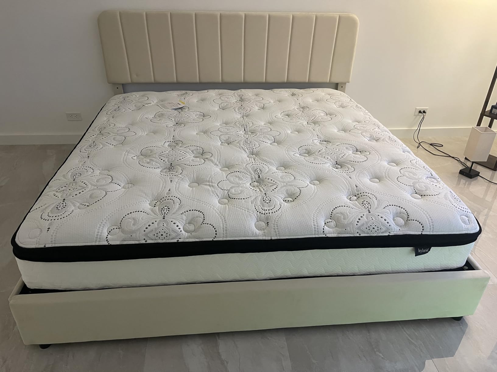 Signature Design by Ashley 12 Inch Hybrid King Mattress in a Box | Medium Firm comfort with CertiPUR-US certified gel memory foam, Pocketed coils for low motion transfer, Chime Series customer photo 1