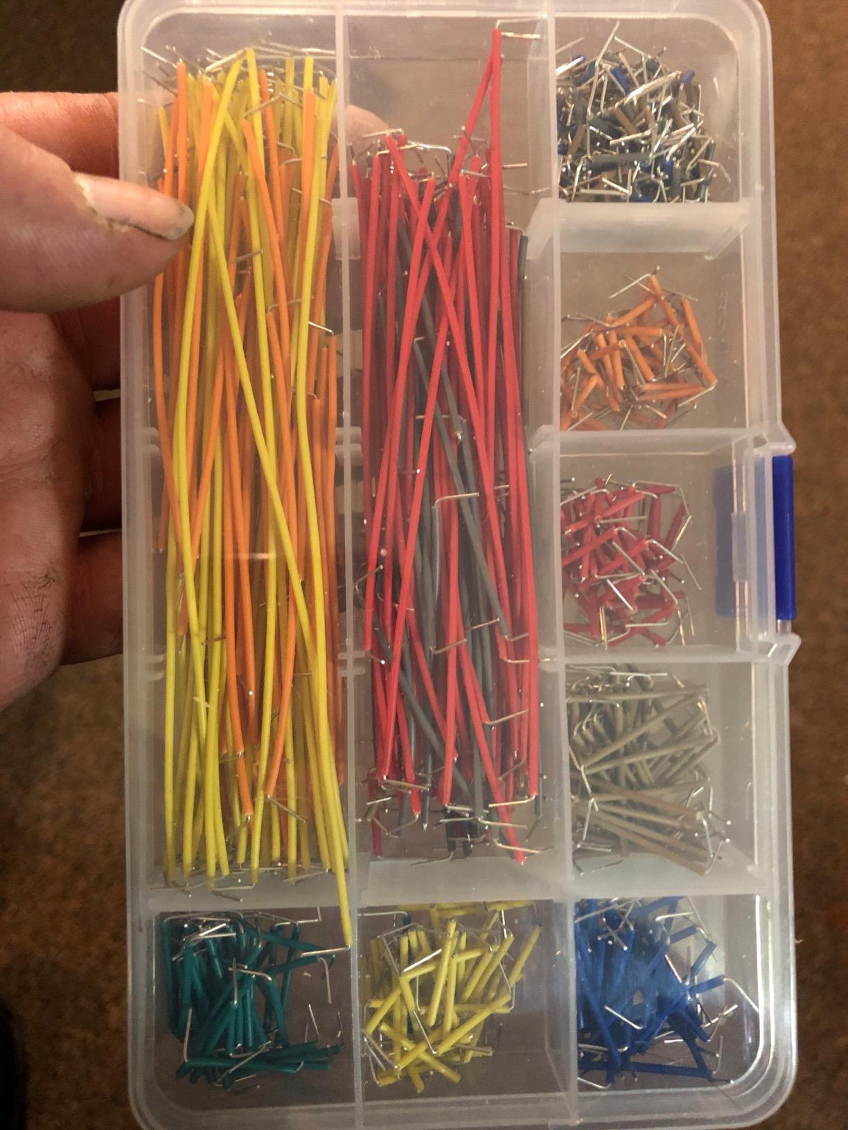 AUSTOR 560 Pieces Jumper Wire Kit Preformed Breadboard Jumper Wire | 14 Lengths Assorted, with Free Box customer photo 2