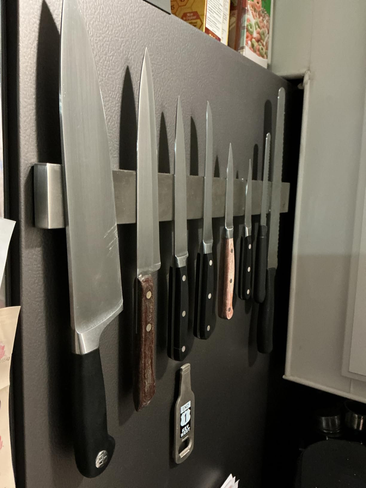 ZWILLING 17.75-inch Stainless Steel Magnetic Knife Bar customer photo 2