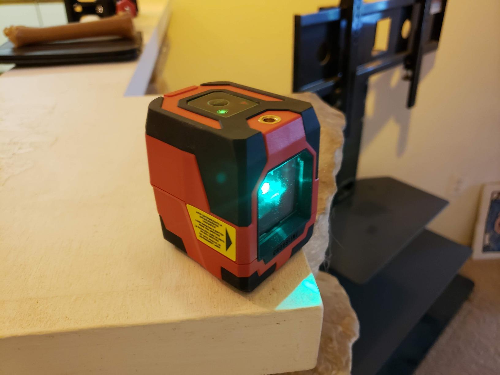 SKIL Self-Leveling Green Cross Line Laser with Projected Measuring Marks - LL932401 customer photo 2