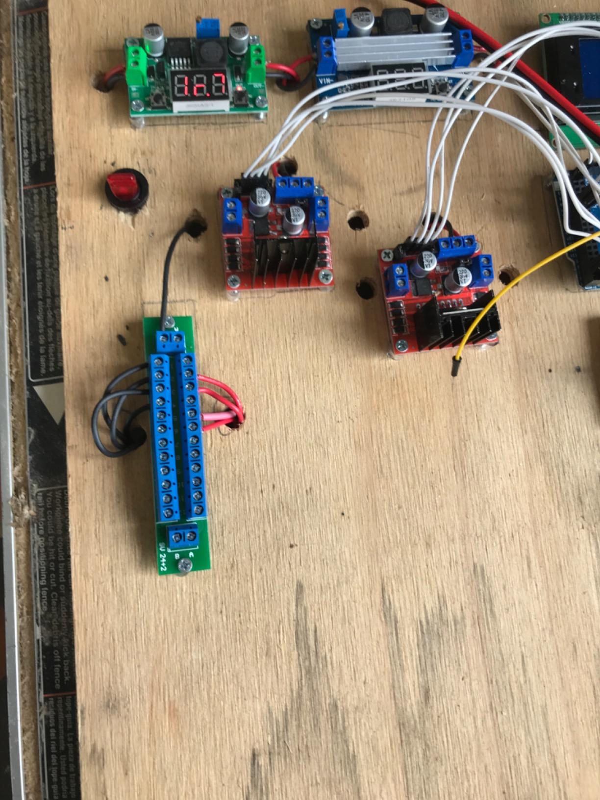 PCB007 1X 12 Position Power Distribution Board 2 Inputs 2 x 13 Outputs for DC AC Voltage New customer photo 1