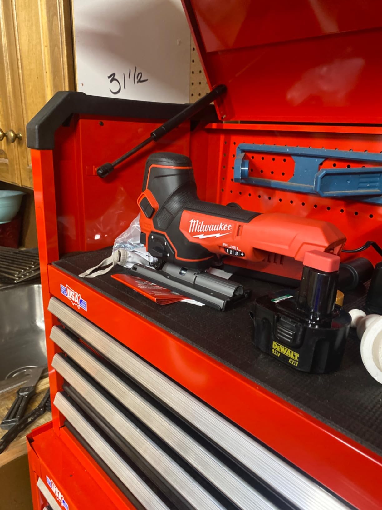 Milwaukee M18 Jig Saw, 18VDC, Barrel Grip customer photo 2