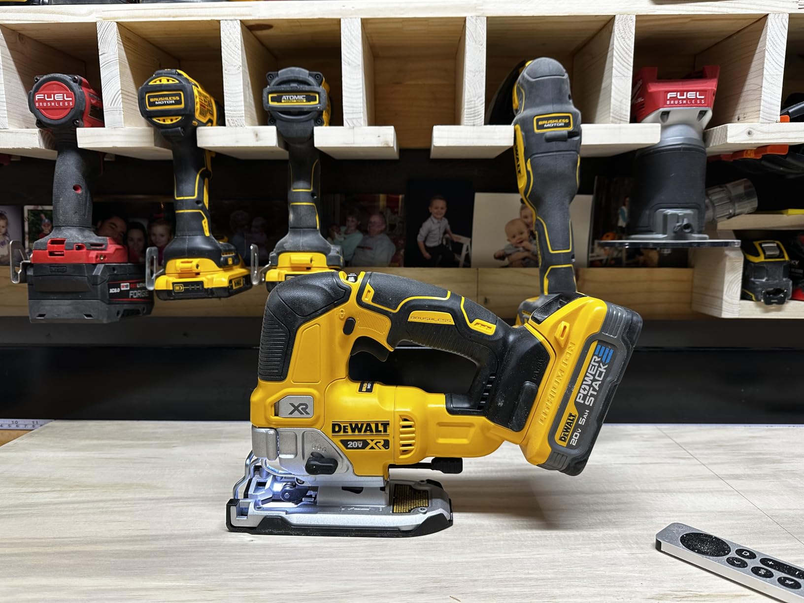 DEWALT 20V MAX XR Jig Saw, 3,200 Blade Speed, Cordless, Brushless Motor, LED Light, Bare Tool Only (DCS334B) customer photo 1
