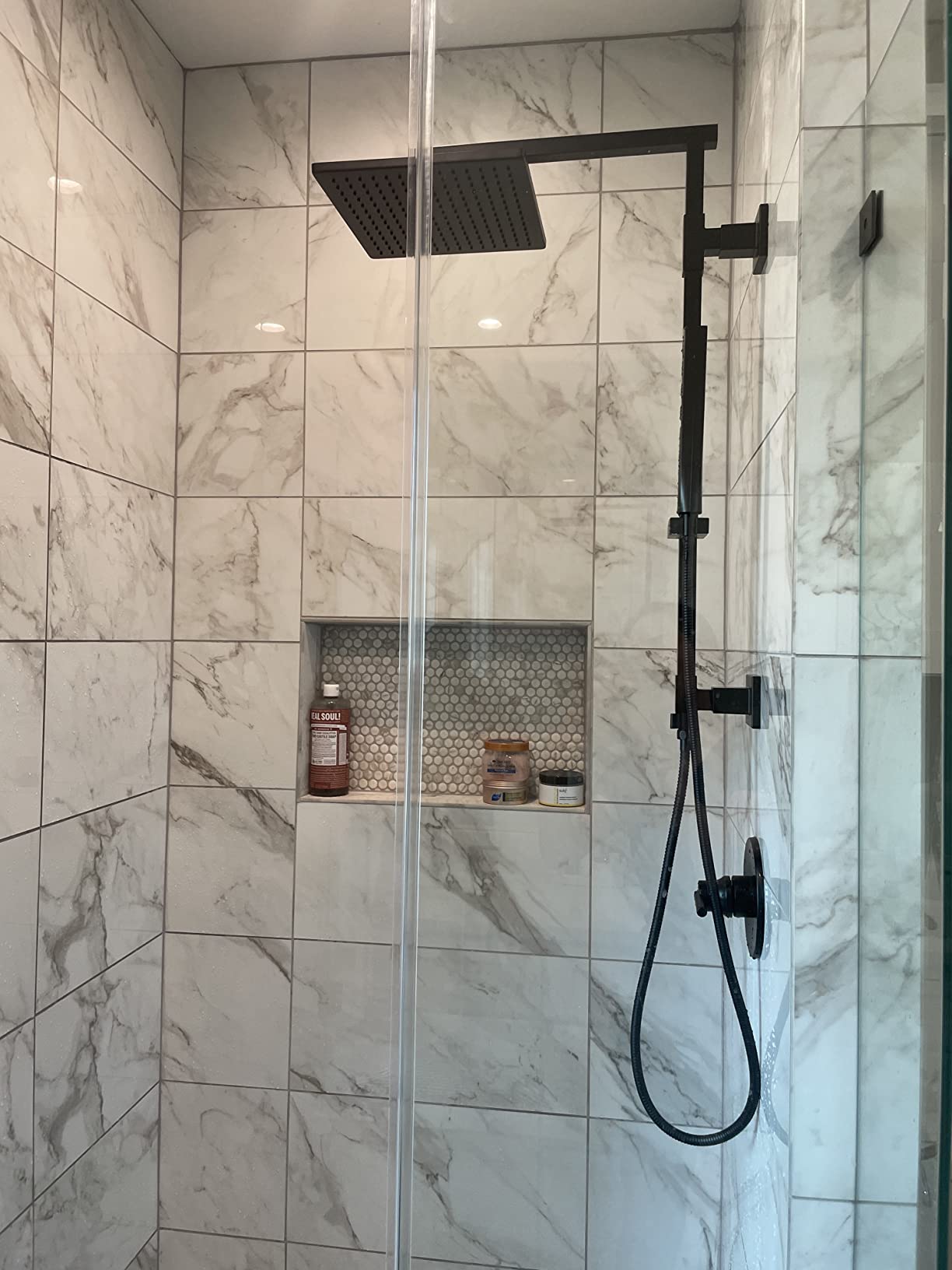 Delta Brushed Gold Rain Shower Head, Antique Gold Single Setting 12 Inch Square Shower Head, Showerheads, 2.5 GPM Flow Rate, Champagne Bronze customer photo 1