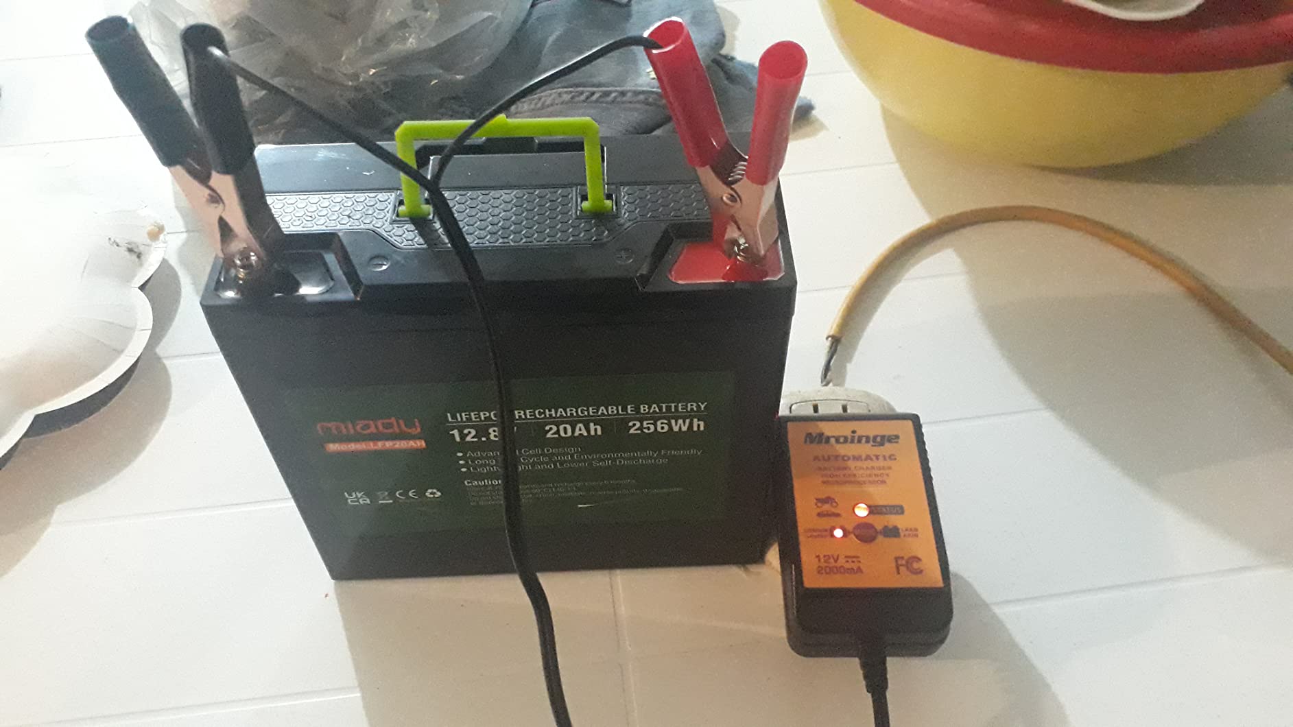 Mroinge MBC022, 12V 2A Lead Acid & Lithium(LiFePO4) Automatic Trickle Battery Charger Smart Battery Maintainer for Car Motorcycle Lawn Mower Boat ATV SLA AGM Gel Lithium(LiFePO4) and More Batteries customer photo 1