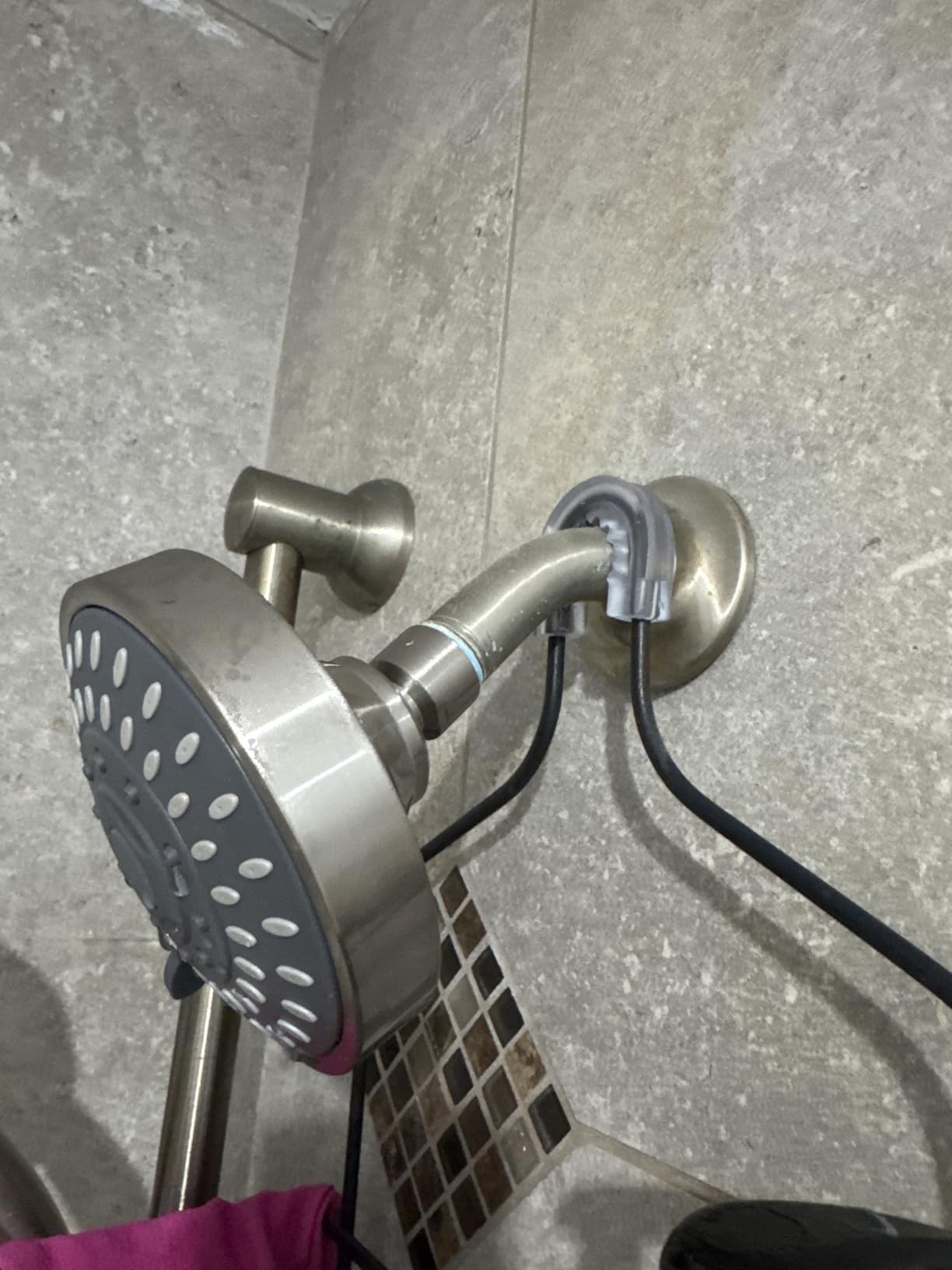 AISOSO High Pressure Rain Shower Head 5 Modes Showerhead 4.1 Inch Chrome - Low Water Pressure Compatible, Powerful Spray Fixed Showerhead for a Relaxing Indoor & Outdoor Shower customer photo 2