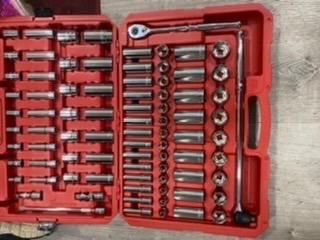 TEKTON 1/2 Inch Drive 6-Point Socket Ratchet Set, 83-Piece | SKT25302 customer photo 2