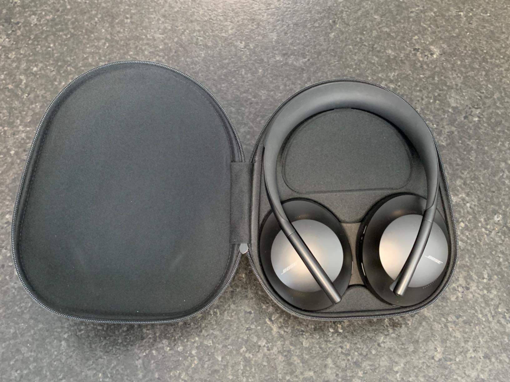 Bose Headphones 700, Noise Cancelling Bluetooth Over-Ear Wireless Headphones with Built-in Microphone for Clear Calls and Alexa Voice Control, Black customer photo 2