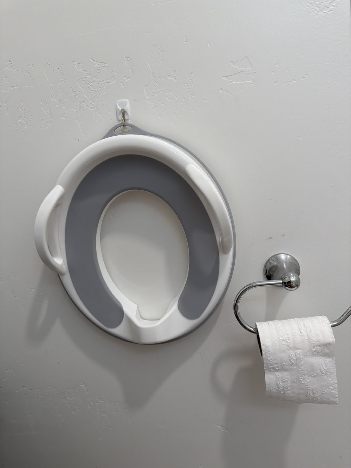 Jool Baby Potty Training Seat for Boys and Girls With Handles, Fits Round & Oval Toilets, Non-Slip with Splash Guard customer photo 2