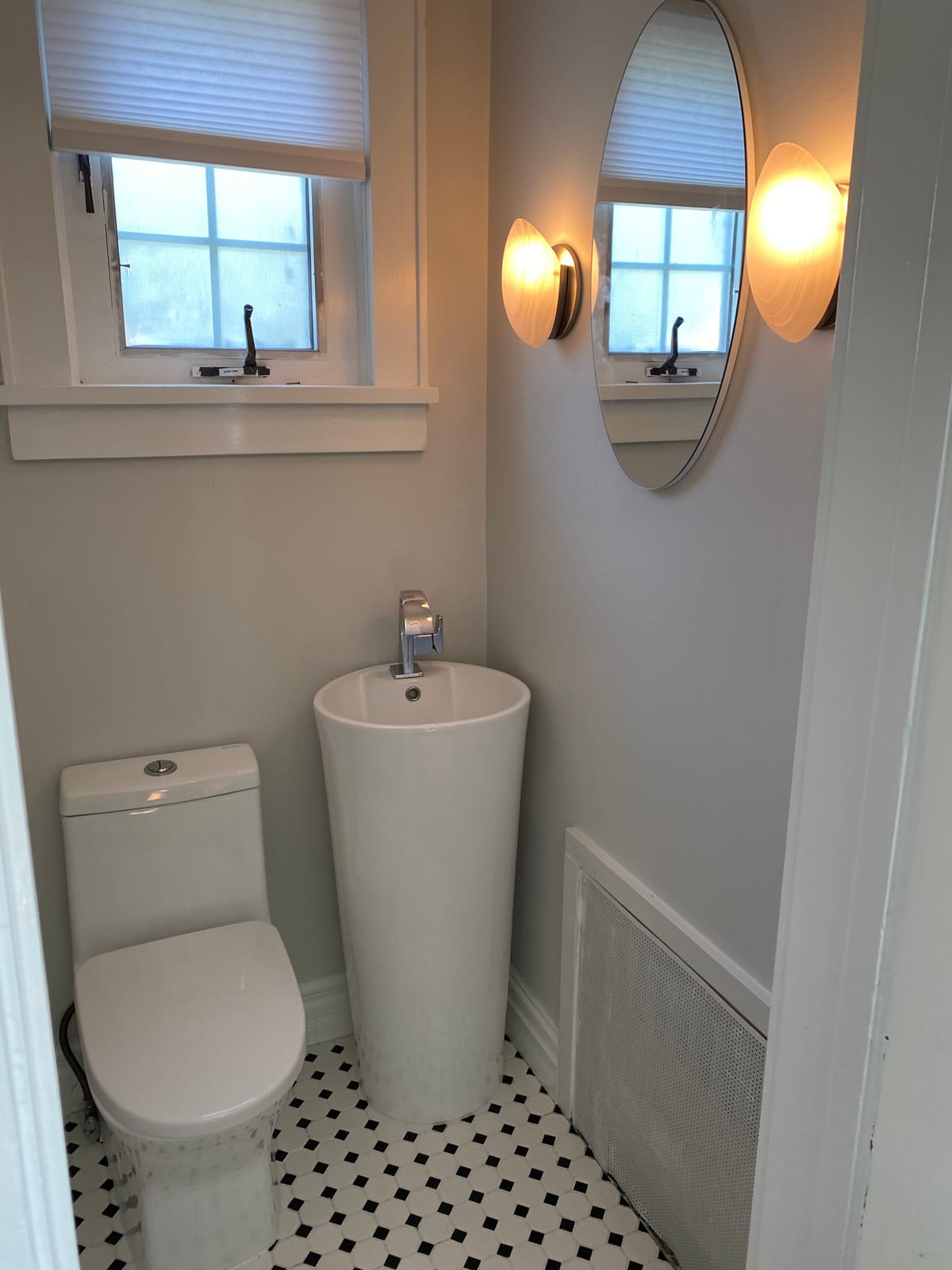 Monaco Circular Basin Pedestal Sink in Glossy White SM-PS307 customer photo 2