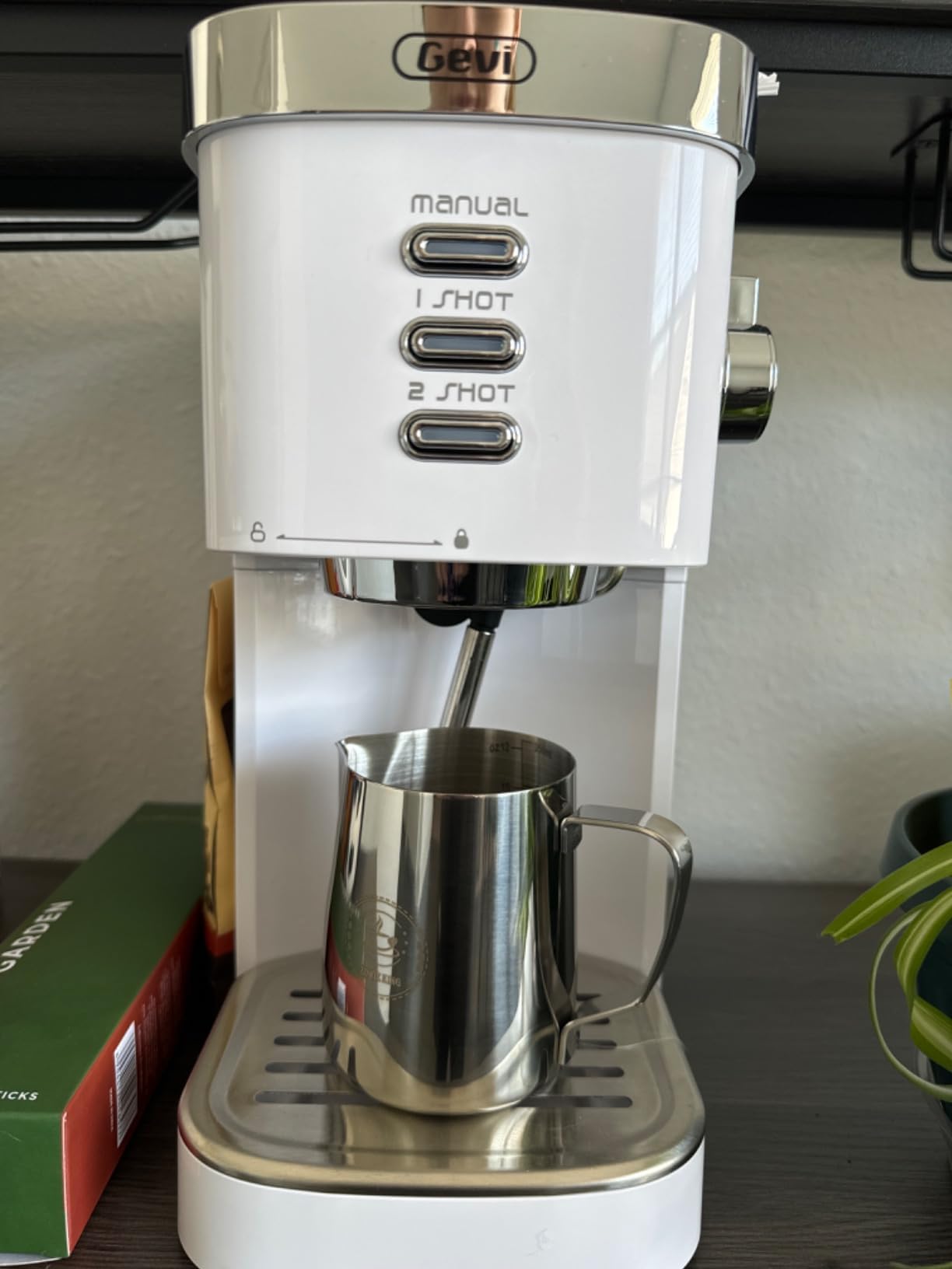 20oz Milk Frothing Pitcher, Stainless Steel Espresso Steamer Frother Cup with Latte Art Decorating Pen customer photo 1