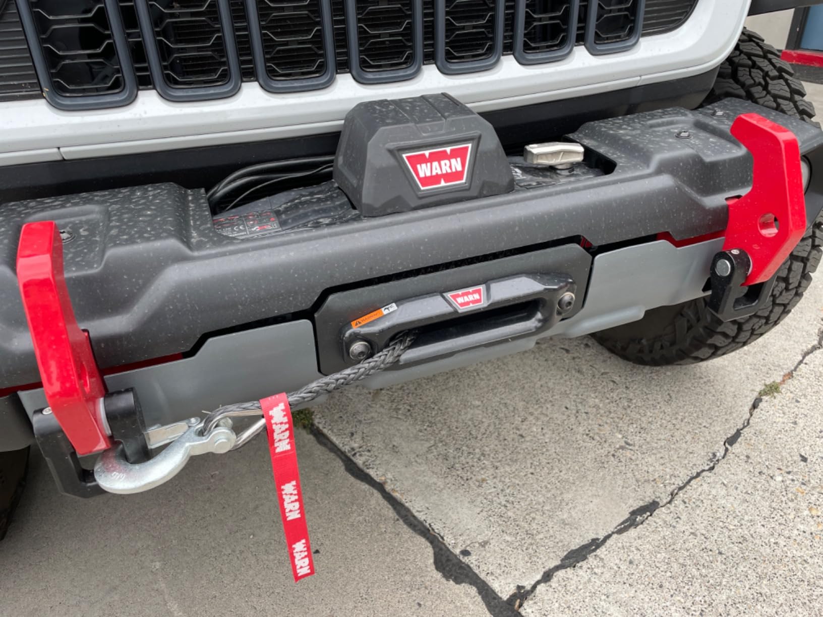 WARN VR EVO 10-S Electric 12V Winch 10,000 lb Pull Capacity - 103253 | Synthetic Rope, IP68 Waterproof, High-Performance, Off-Road Recovery, Winch for Jeeps, SUVs, and Light Trucks customer photo 2