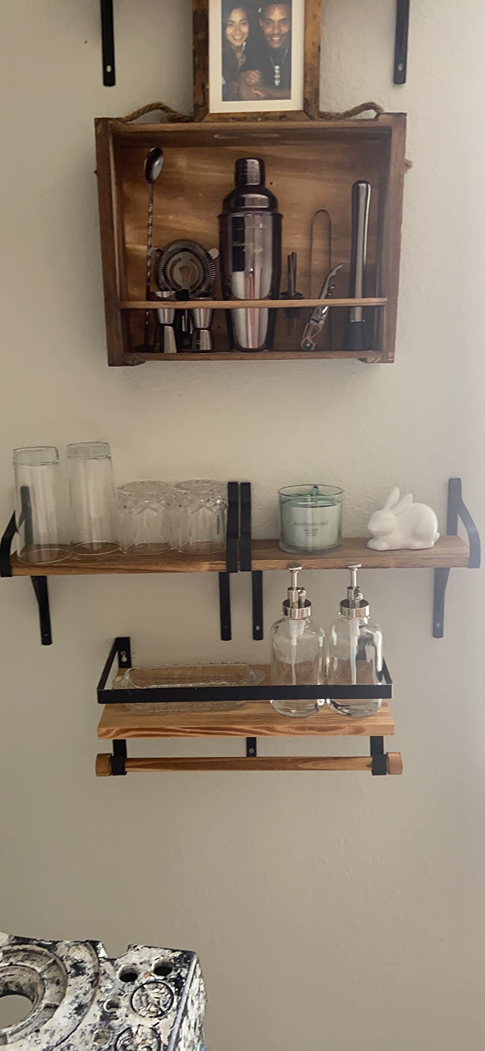 Mixology & Craft Rustic Cocktail Shaker Set – Includes Wood Stand, Complete Barware Kit with 24 Oz Shaker, Dual Jiggers, Pourers, Muddler, Strainer – Perfect for Home Bartenders (Copper) customer photo 1