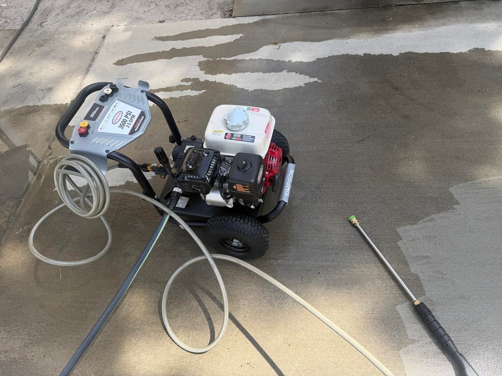 Simpson PowerShot 3500 PSI Gas Pressure Washer, 2.5 GPM, Honda GX200 Engine | Gas Power Washer For Professionals. AAA Triplex Pump, 25' MorFlex Hose, 5 Nozzles, Steel Frame. 49-State Compliant. PS3228 customer photo 1
