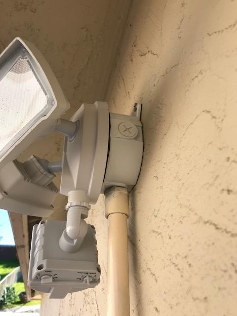 LEPOWER Hardwired LED Security Lights Motion Sensor Outdoor, 40W 4000LM | 5500K Daylight, 72 FT Range & 180° Detection, Easy to Install, IP65 Waterproof, 2 Head Flood Light for Garage, Yard, Porch customer photo 1