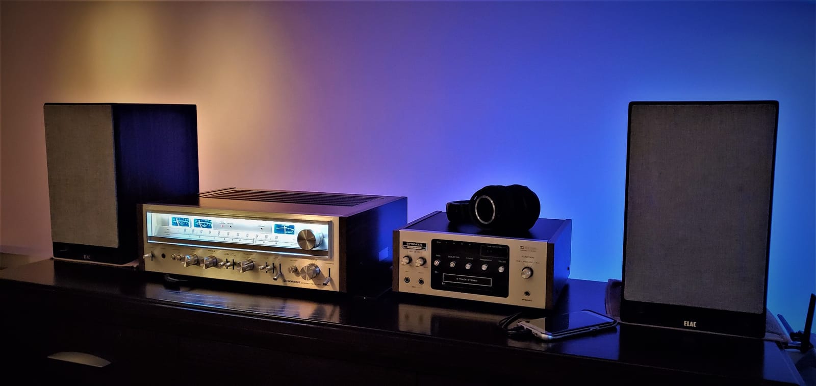 ELAC Debut Reference B6.2 Bookshelf Speakers - (Pair) Black Baffle, Walnut Cabinet customer photo 2