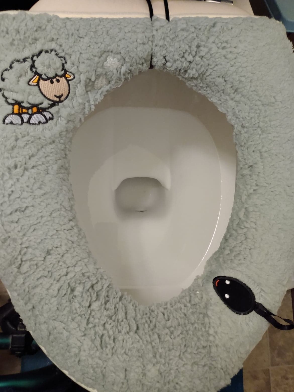 Warm Plush Washable Thicken Toilet Seat Cover Pads Mat with Handle and Zipper customer photo 1