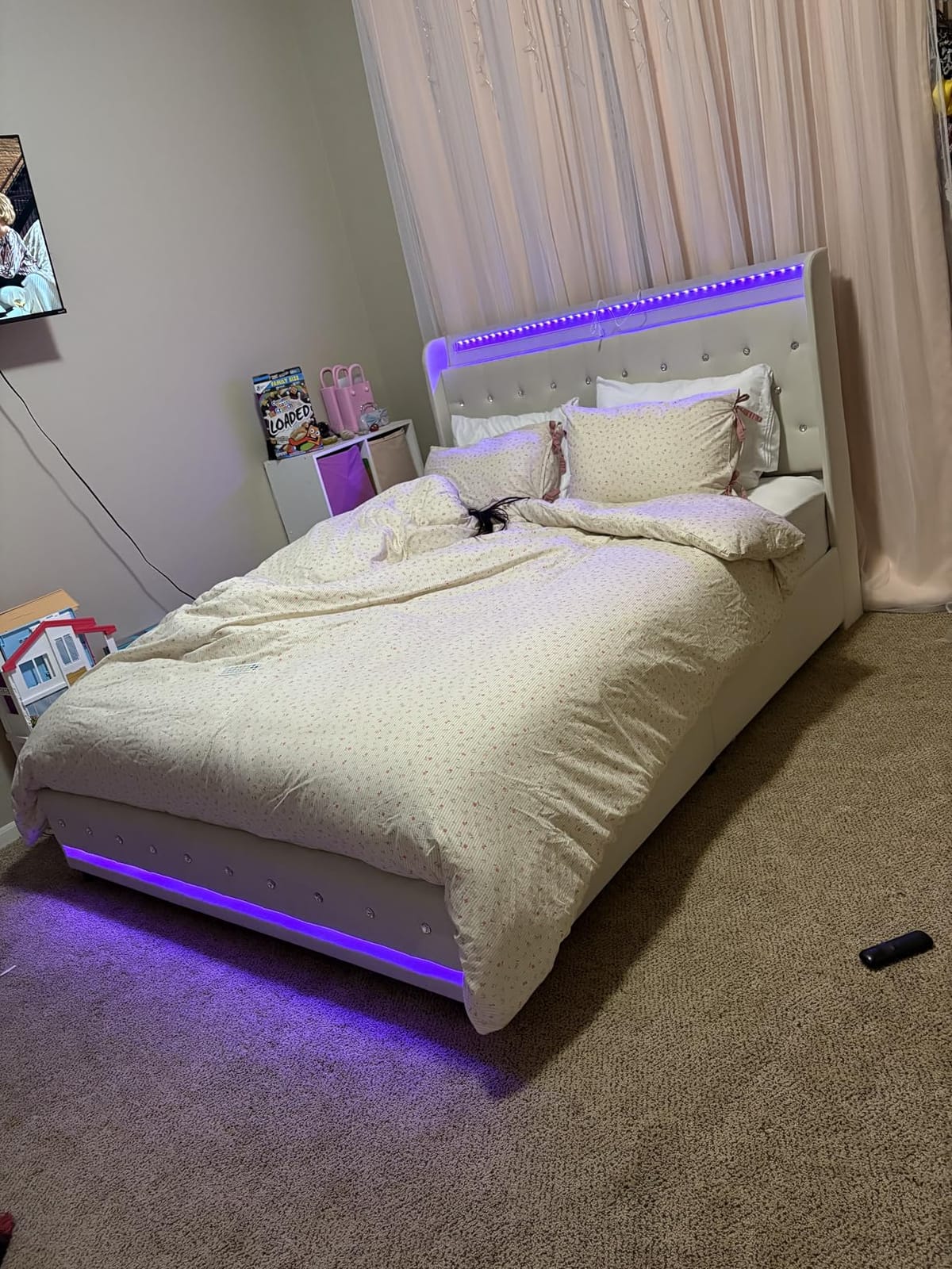 Amazon Basics White Down Alternative Comforter and Duvet Insert with Corner Tabs, Machine Washable, King, All-Season, 102 x 90 inches customer photo 1