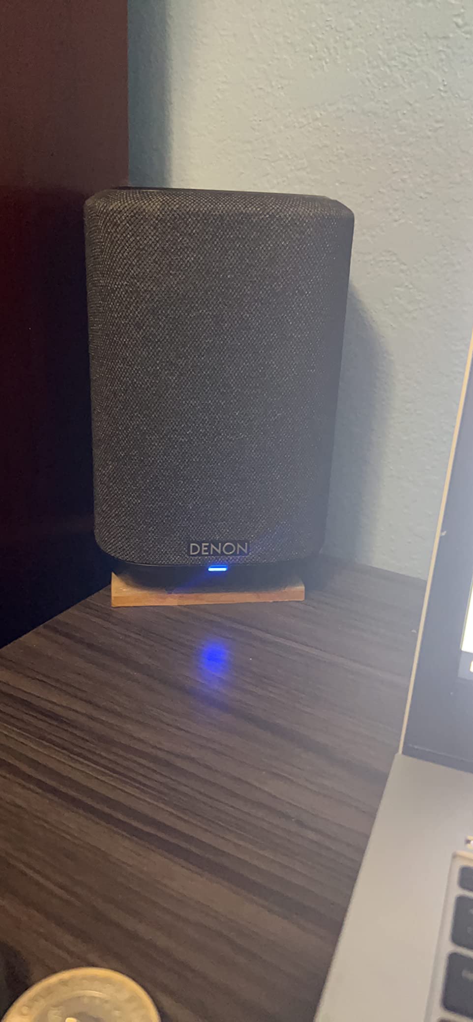 Denon Home 150 Wireless Smart Speaker – Compact Design, Wi-Fi & Bluetooth, HEOS Built-in, Alexa Built-in, Siri & AirPlay 2, Spotify Connect, Multi-Room Support, White customer photo 1