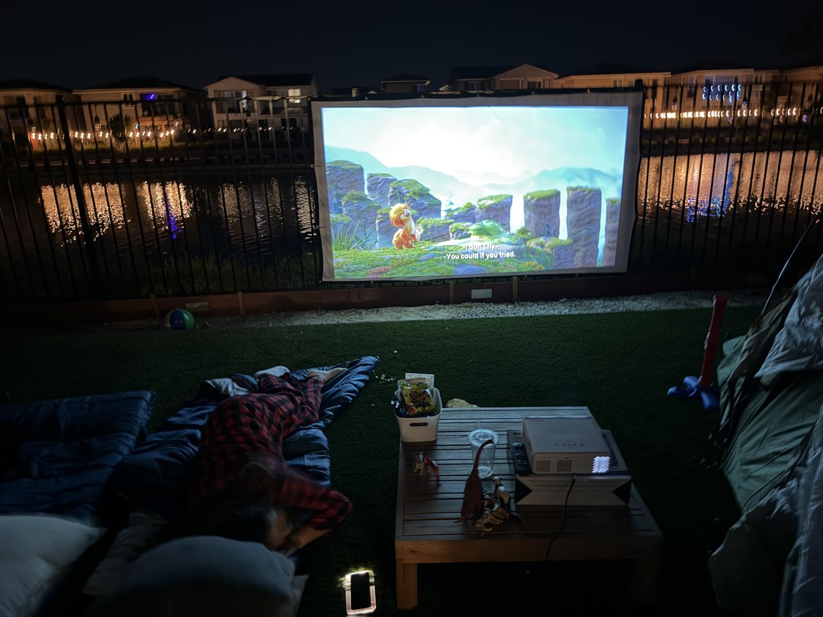 Mdbebbron 150 inch Projection Screen 16:9 Foldable Anti-Crease Portable Projector Movies Screen for Office Home Theater Indoor Outdoor Support Double Sided Projection customer photo 1