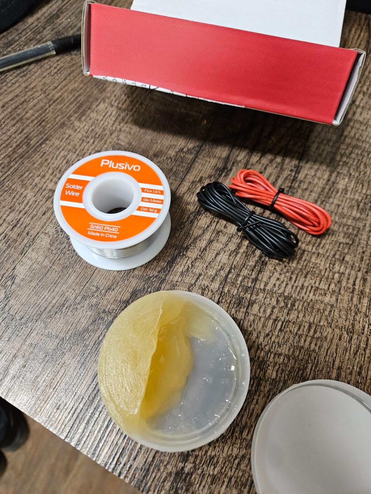 60-40 Tin Lead Rosin Core Solder Wire (1mm, 50g) and Rosin Paste Flux Kit for PCB Electrical Soldering and DIY Electronics Repair Hobby from Plusivo customer photo 1