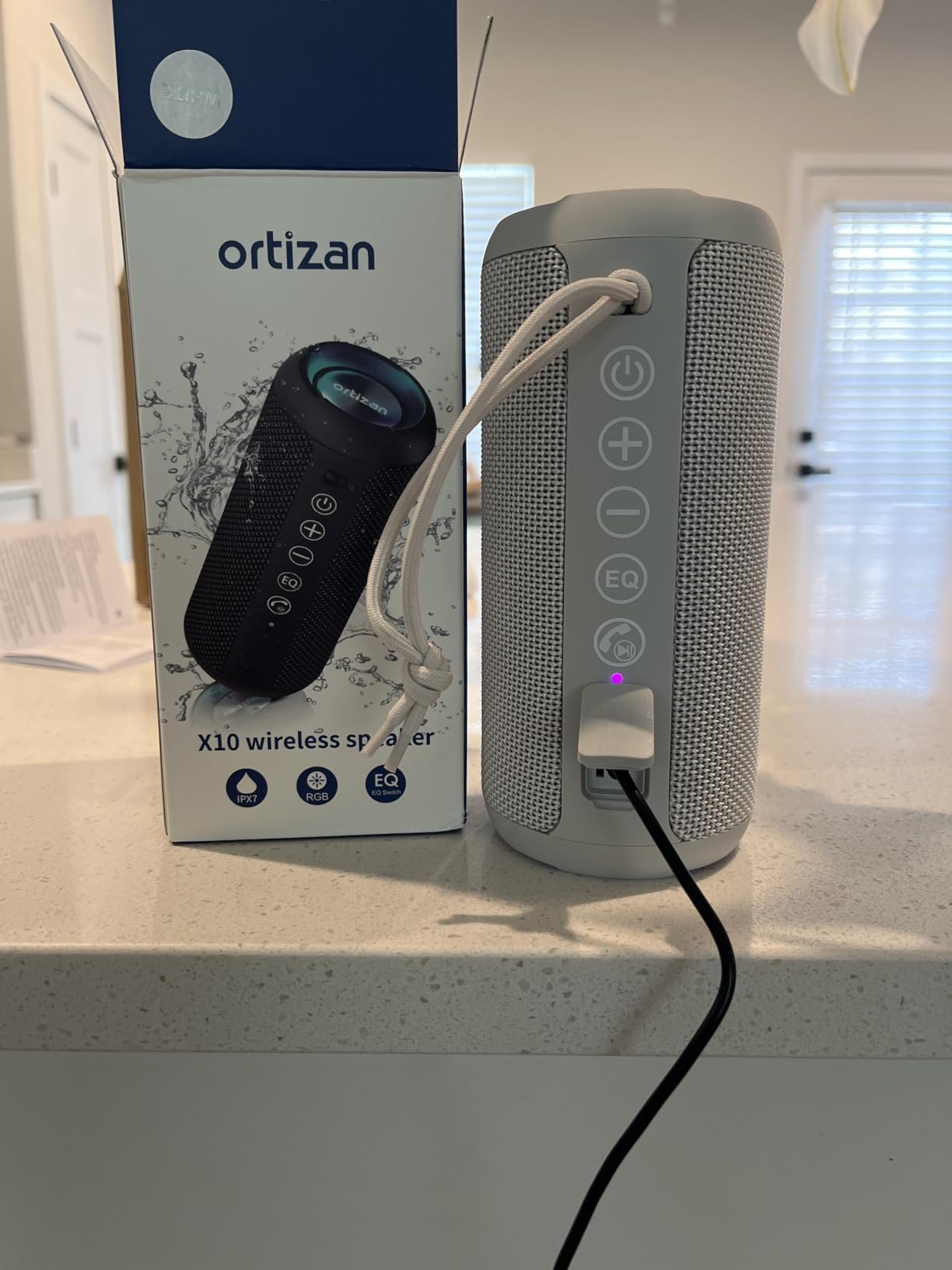 Ortizan X10 Portable Bluetooth Speaker (1st Gen), IPX7 Waterproof, Wireless customer photo 2