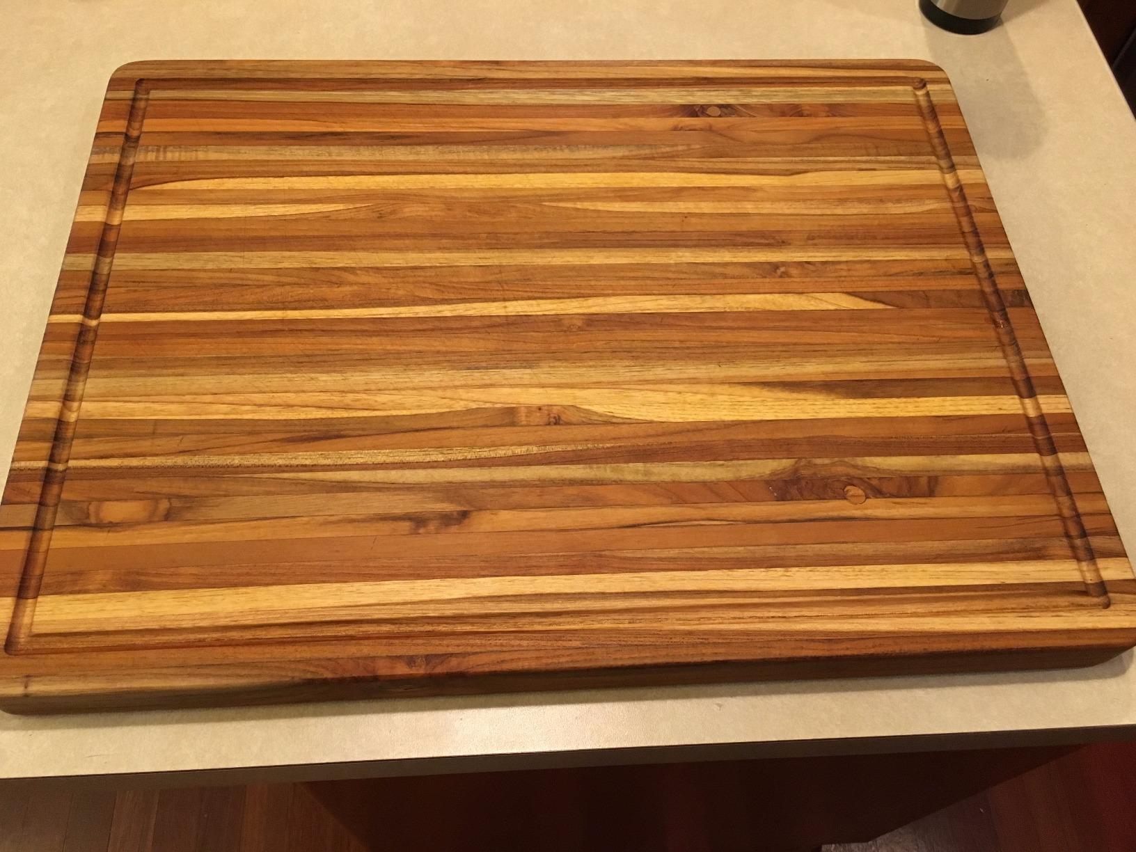 Teakhaus Carving Board with Juice Groove - Medium (M) Teak Wood Cutting Board 18