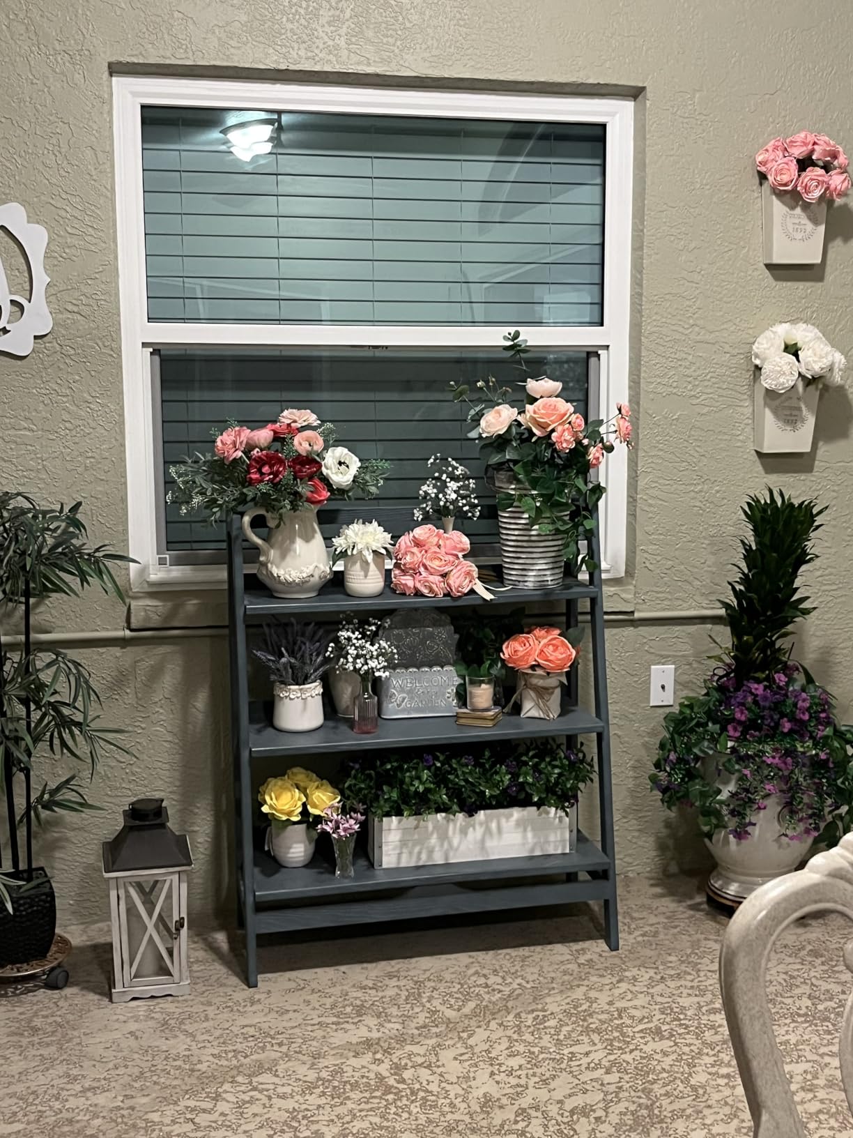 LESEN Rustic Metal Wall Planter Country Home Hanging Wall Vase Pocket for Plants or Flower Indoor or Outdoor Farmhouse Wall Decor,Set of 2 customer photo 2