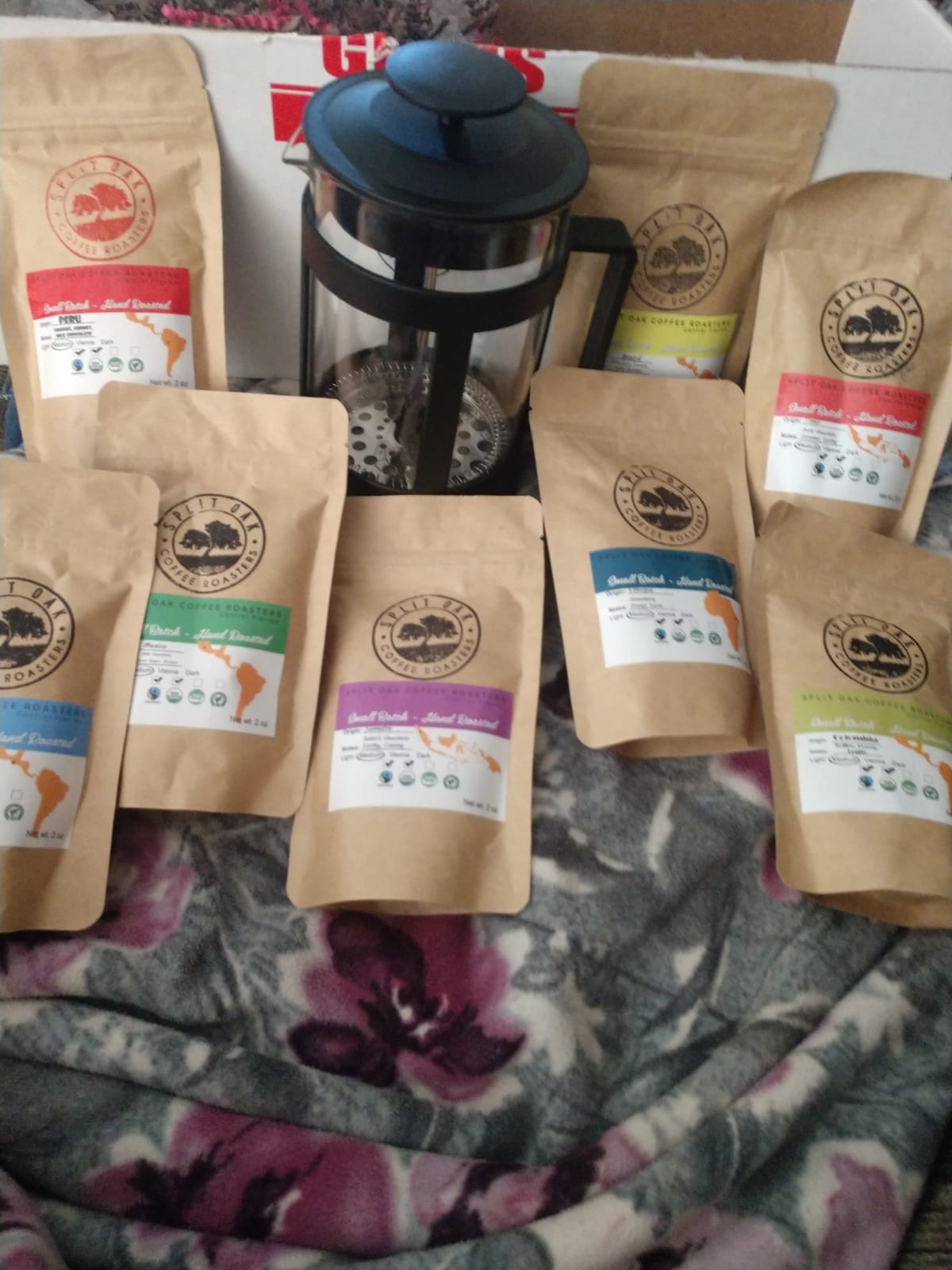 Coffee Gift Box Set 8 Assorted Coffees 2oz plus1 French Press Glass Coffee Maker. Amazing coffees from all over the world. customer photo 1