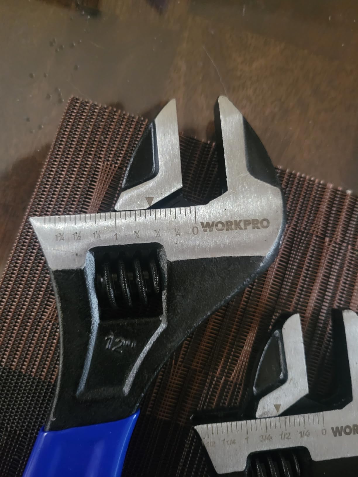 WORKPRO 2-Piece Adjustable Wrench Set, 6-Inch & 10-Inch Wide Jaw Wrenches | Black Oxide Wrench, Cr-V Steel, Metric & SAE Scales, Max Jaw Opening 15/16