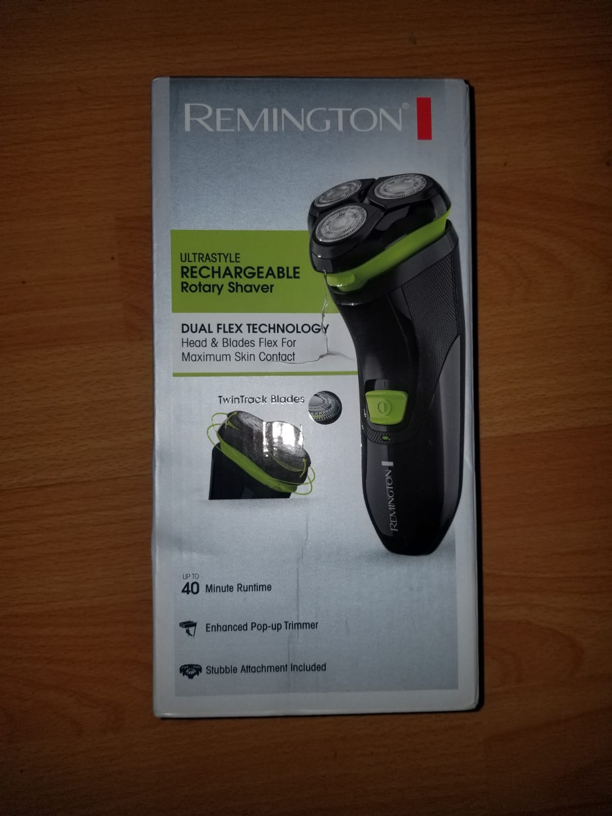 Remington Ultrastyle Rechargeable Rotary Shaver, Black and Neon Green | High-Performance Shaving Power, Dual Flex Technology, Pr1320 Stubble Attachment, Up to 40 Minutes Cordless Runtime customer photo 2