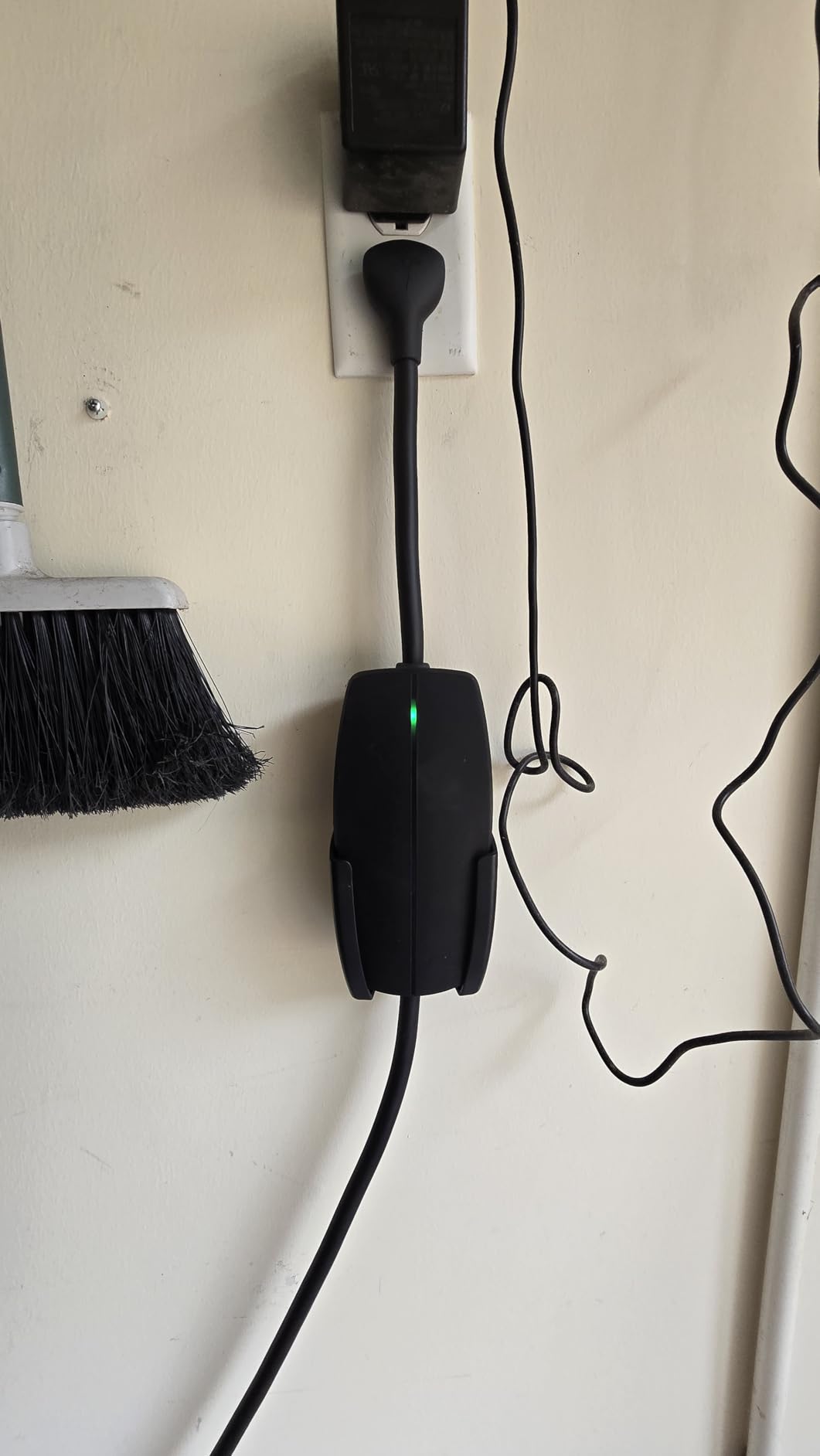 Mobile Charger Wall Mount UMC Holder Charging Controller Cradle Chassis Bracket Compatible for Tesla Gen 2 Mobile Connector Cable Model 3 Y X S customer photo 2