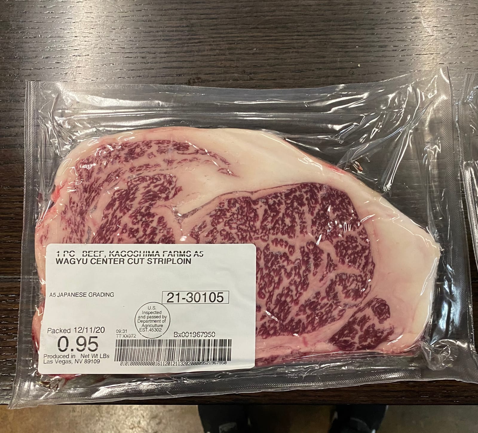 Japanese Kagoshima Wagyu Beef A5 (Kamichiku) Striploin 1lb Steak Cut customer photo 1
