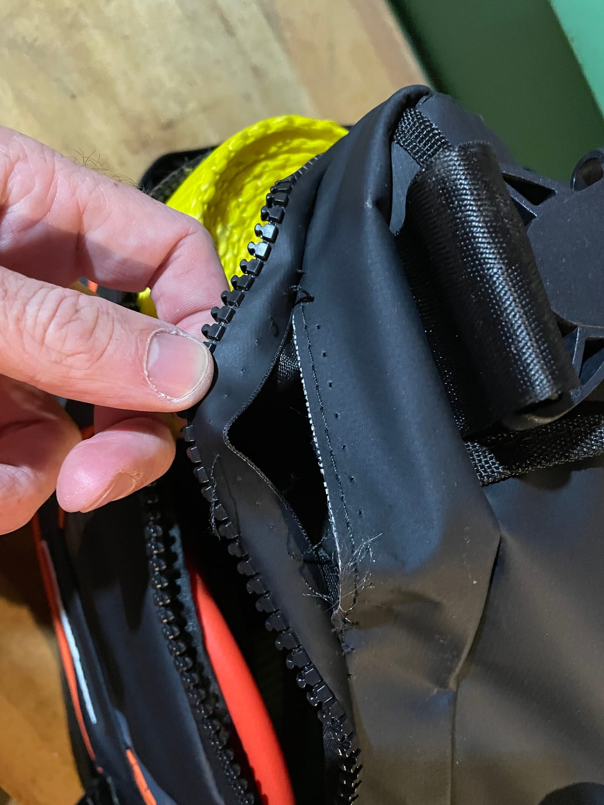 ARB ARB501A Orange and Black Updated Large Recovery Equipment Bag, Biggest Size, Fits Three Straps, Pulley, Damper, Gloves and Two Shackles customer photo 2