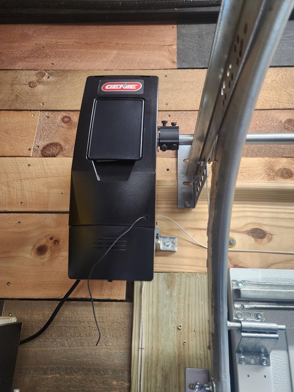 Genie B6172H Wall Mount Smart Garage Door Opener, DC Motor Lifts up to 14ft high 850lbs, Black customer photo 1
