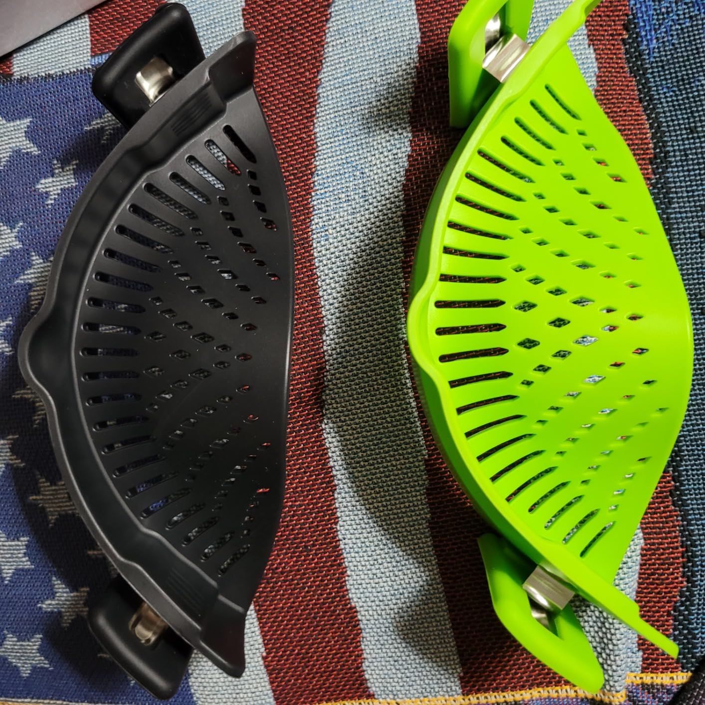 2 Pcs Clip on Strainer, Pot Strainer for Pasta Meat Vegetables Fruit, Silicone Strainers - Fit All Pots Bowls customer photo 1