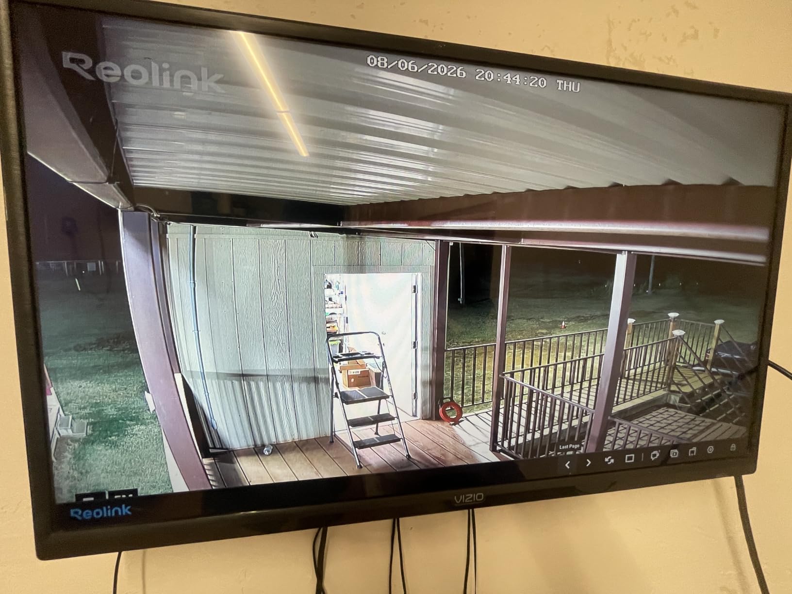 REOLINK 8CH 5MP PoE Security Camera System RLK8-410B4-5MP Black customer photo 2