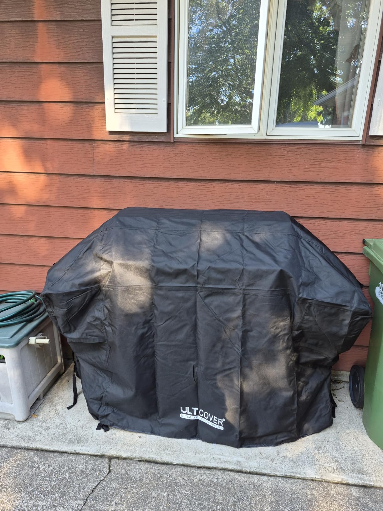 ULTCOVER Waterproof BBQ Grill Cover 64 inch, Heavy Duty 600D Polyester, UV Resistant, Fits 4-6 Burners Outdoor Gas Barbecue Grill customer photo 1