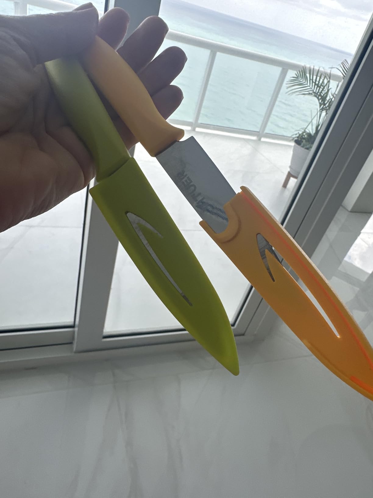 VITUER Paring knife, 4PCS Paring knives (4 Knives and 4 Knife cover), 4 Inch Peeling Fruit and Vegetable Knife, Ultra Sharp Kitchen Knives, German Steel, PP Plastic Handle customer photo 1